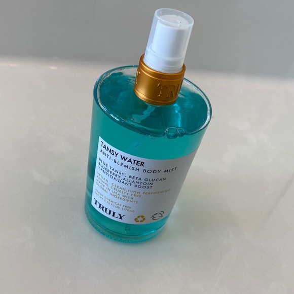 TRULY Tansy Water Anti-Blemish Body Mist - NWT new - Picture 5 of 5